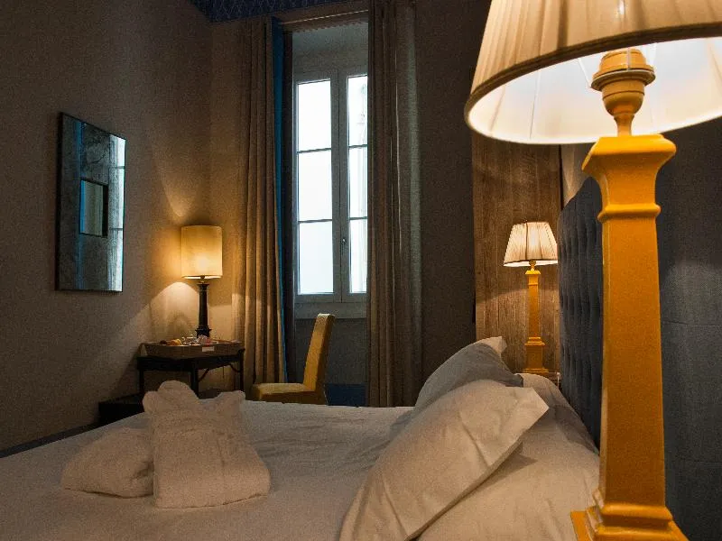 General view, Black 5 Florence Suite, Florence