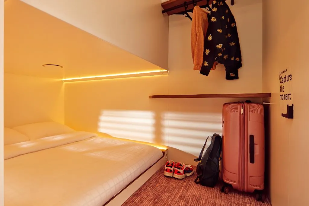 DOUBLE WITH SHARED BATHROOM Room, Cityhub Copenhagen, Copenhagen