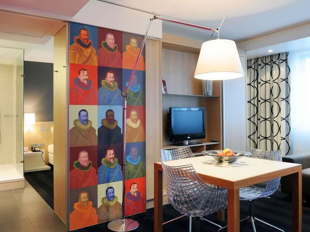 JUNIOR SUITE STANDARD Room, Mercure Amsterdam City Hotel, Amsterdam