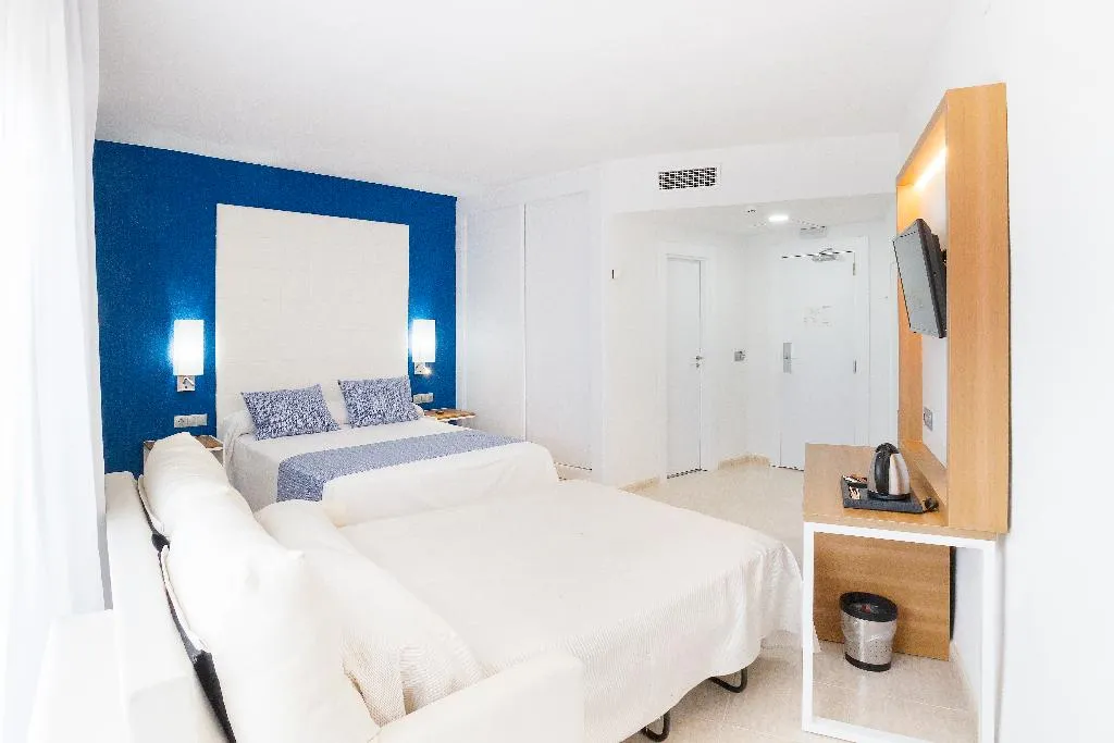 QUADRUPLE SIDE SEA VIEW Room, Ibersol Torremolinos Beach, Costa Del Sol