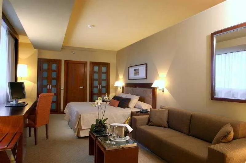 Room, Nuevo Madrid, Madrid