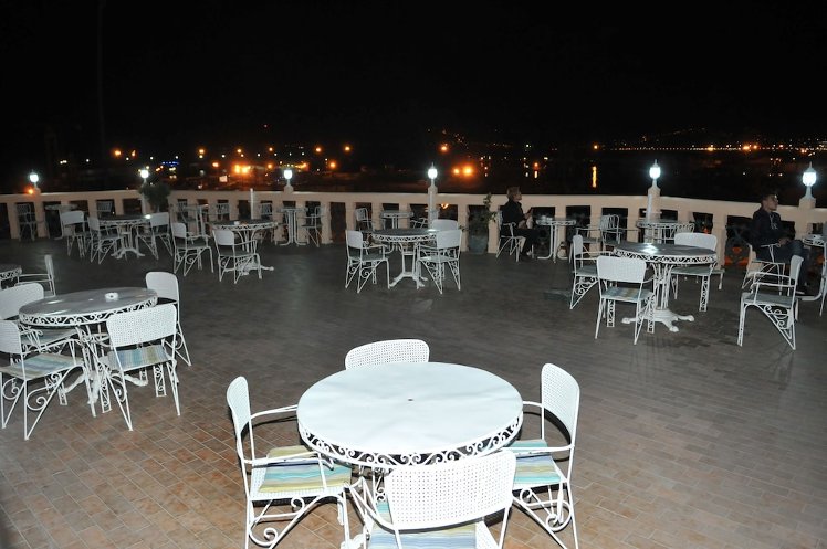 Continental, Tangier