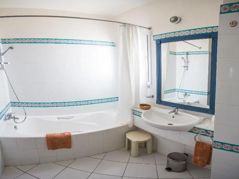 APARTMENT CAPACITY 1 Room, Golden Carthage Residence, Tunisia