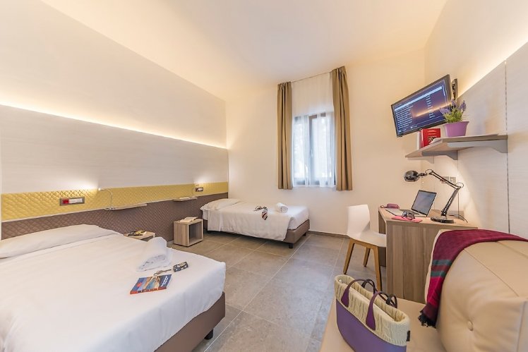 Camplus Guest Palermo, Catania