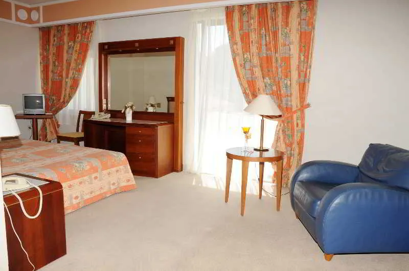 Room, Olympia Palace, Kalamata