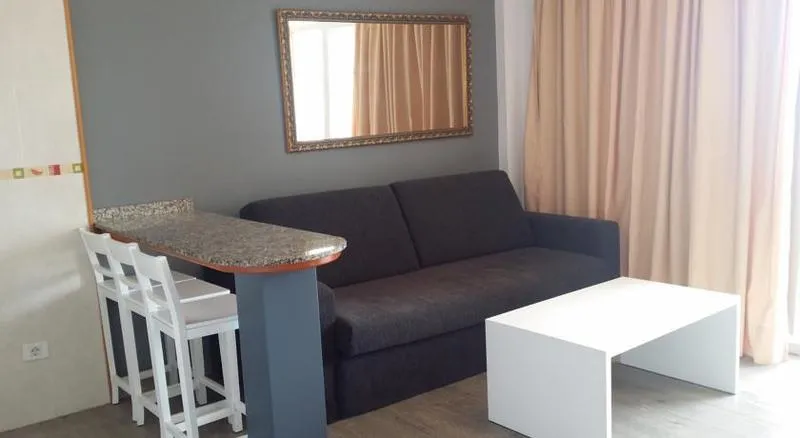Room, Roque Nublo, Gran Canaria