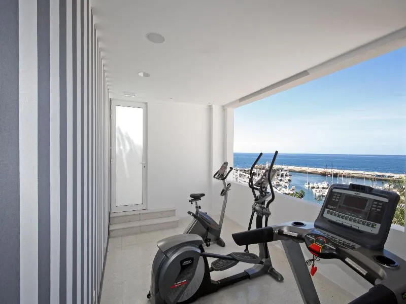 Sports and Entertainment, Marina Bayview Adults Only, Gran Canaria
