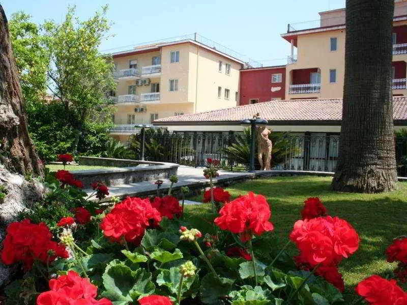 General view, Grand Hotel Parco del Sole, Naples