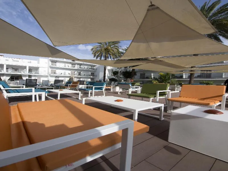 Terrace, Eix Alcudia Hotel +18, Majorca