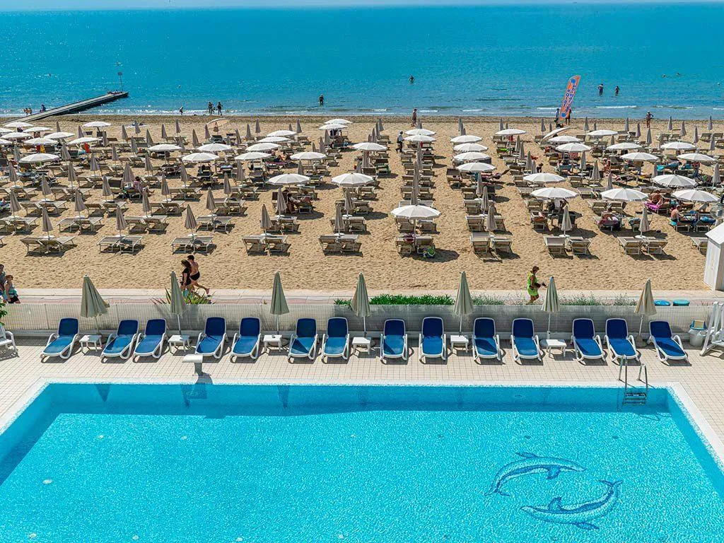 Pool, Condor, Venice