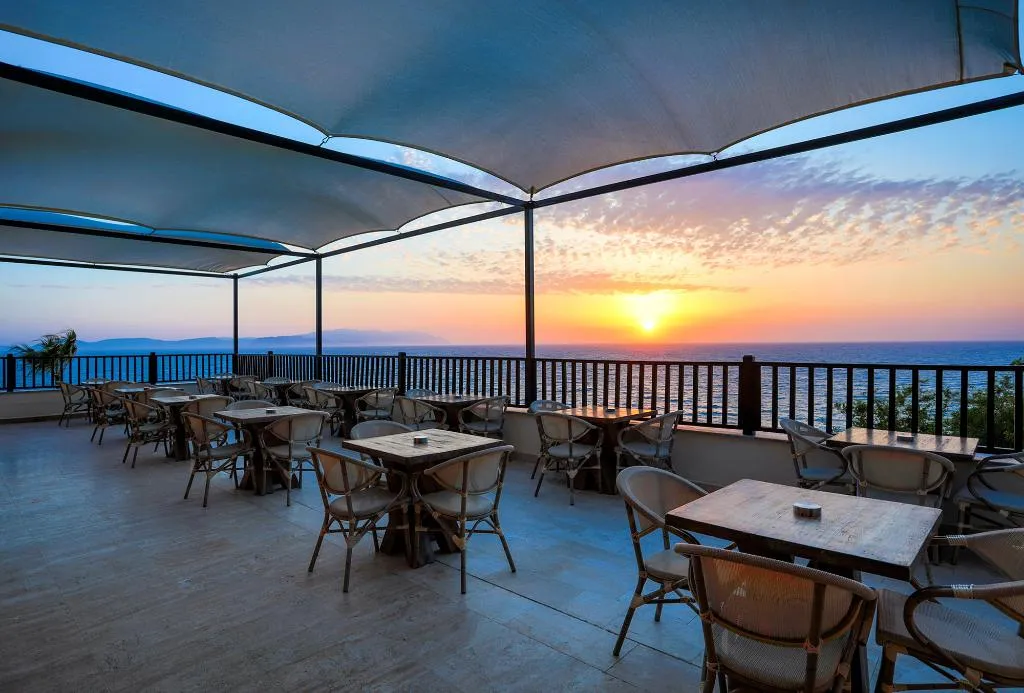 Bar, Sealight Resort Hotel, Izmir