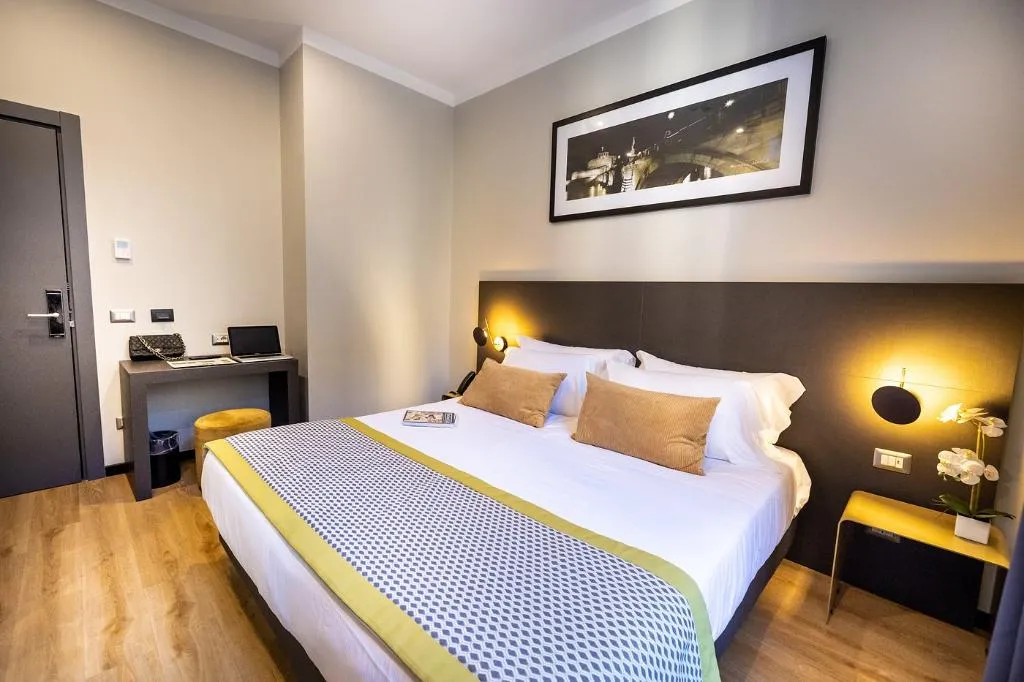 DOUBLE SINGLE USE CLASSIC Room, The Cross, Rome
