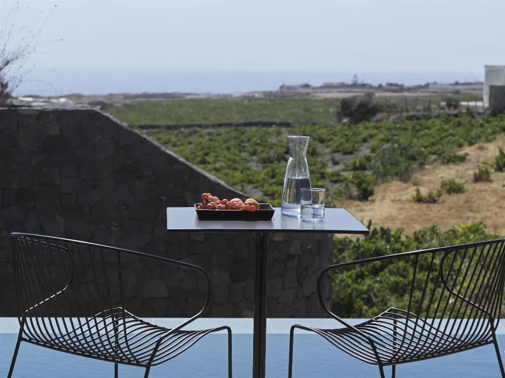 SUITE SEA VIEW WITH PRIVATE POOL Room, Magma Resort Santorini, Santorini