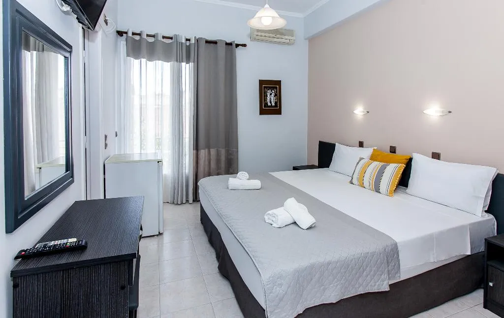 Double or Twin KING SIZE BED Room, Hotel Electra, Athens