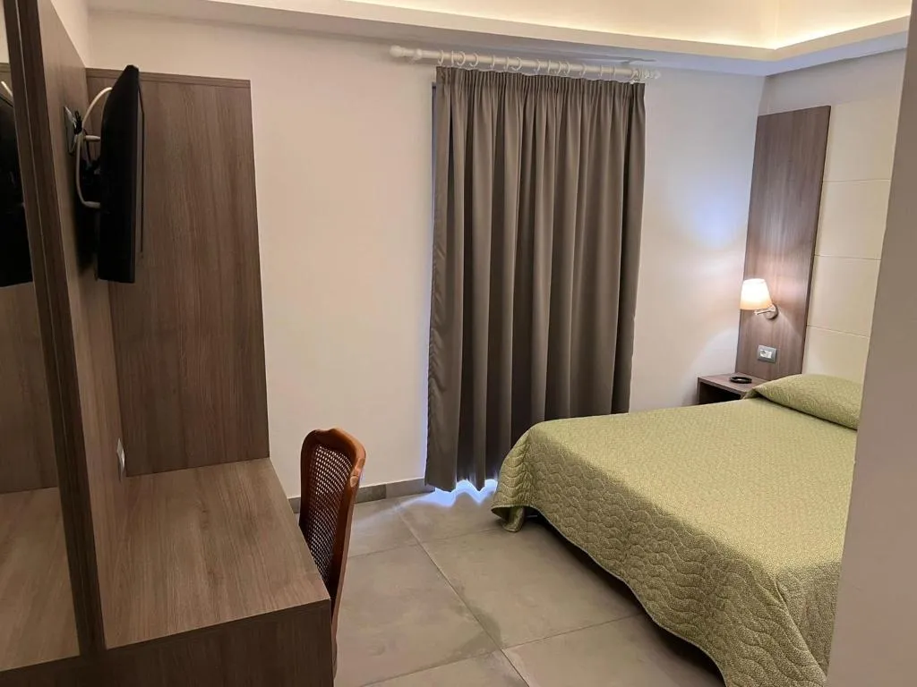 DOUBLE STANDARD Room, Hotel La Mela, Naples