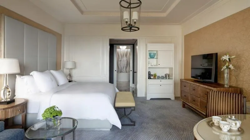 DOUBLE PREMIER Room, Four Seasons Resort Dubai at Jumeirah Beach, Dubai