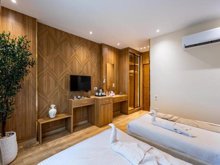 TRIPLE DELUXE Room, Pyramids Sunrise Inn, Cairo