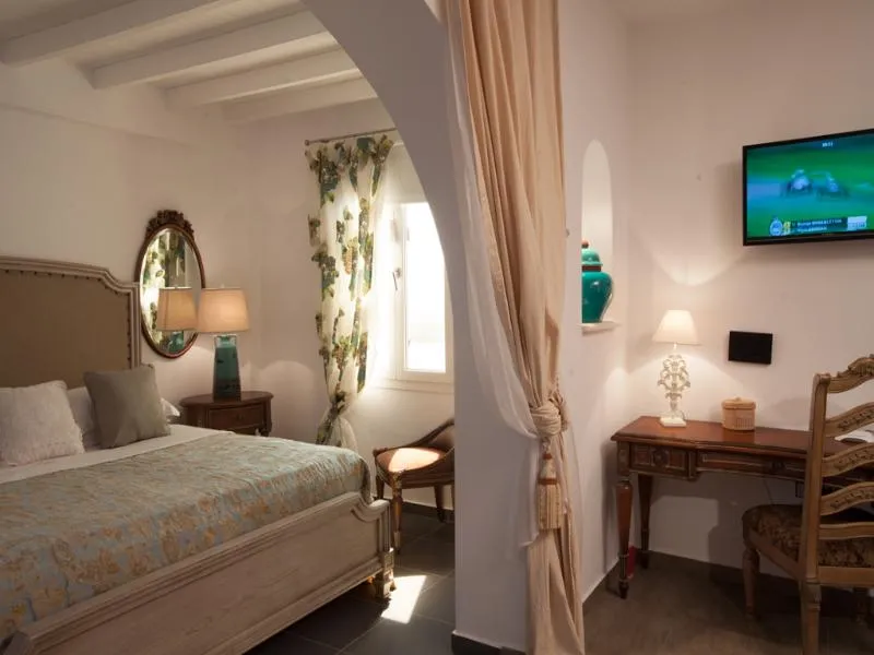 Room, Miland Suites, Santorini