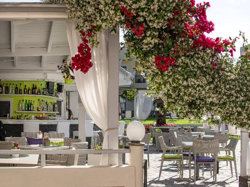 Bar, Kristalli, Crete