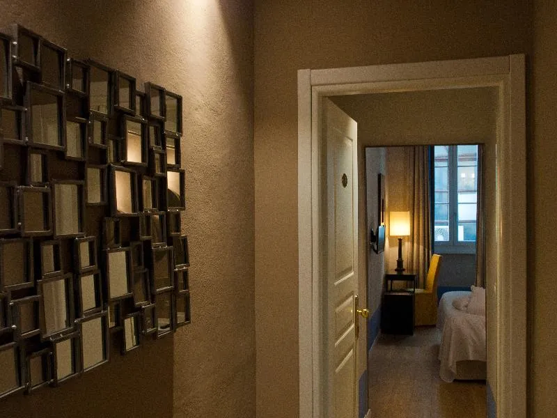 General view, Black 5 Florence Suite, Florence