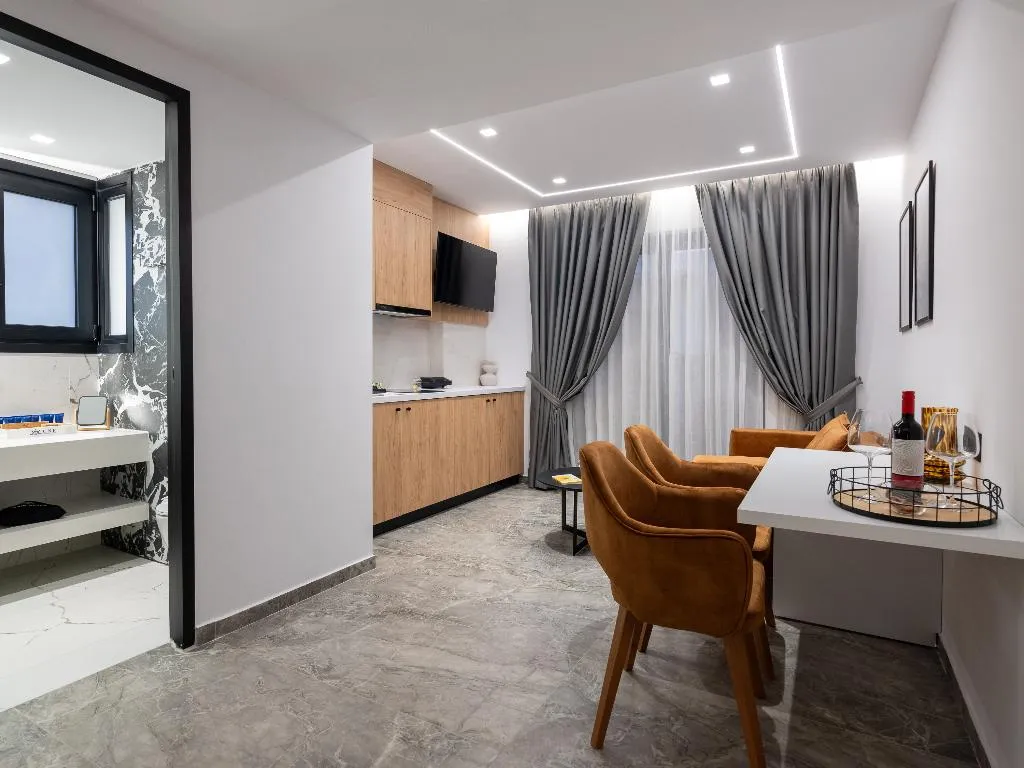 SUITE CLASSIC Room, Captain Napoleon Paterakis CNP Luxurious Suites, Crete