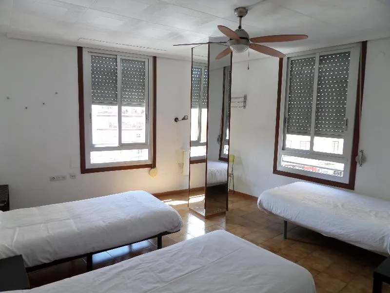 Room, Russafa Youth Hostel, Valencia