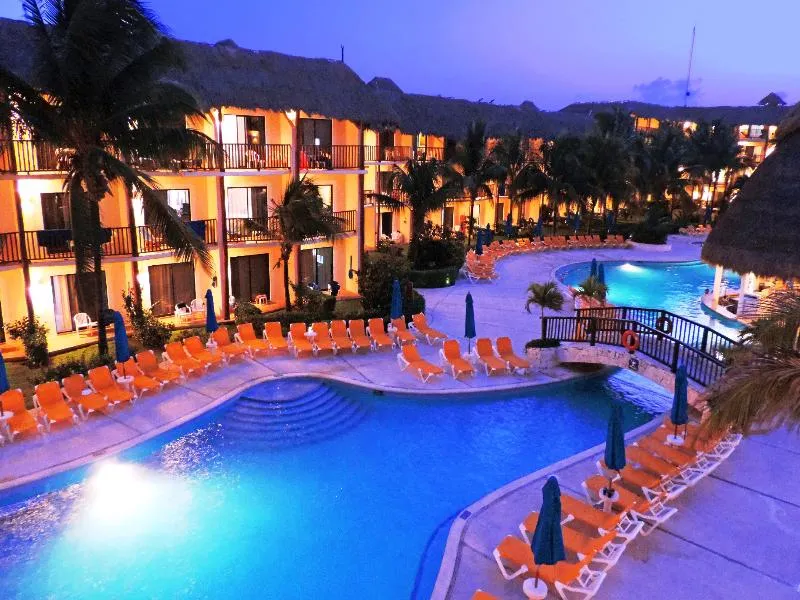 Pool, The Reef CocoBeach, Playa Del Carmen