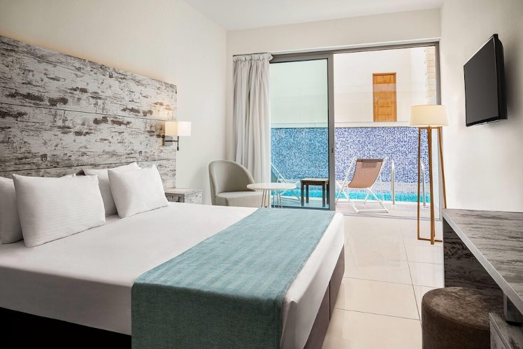 Thalassaki Hotel, Cyprus