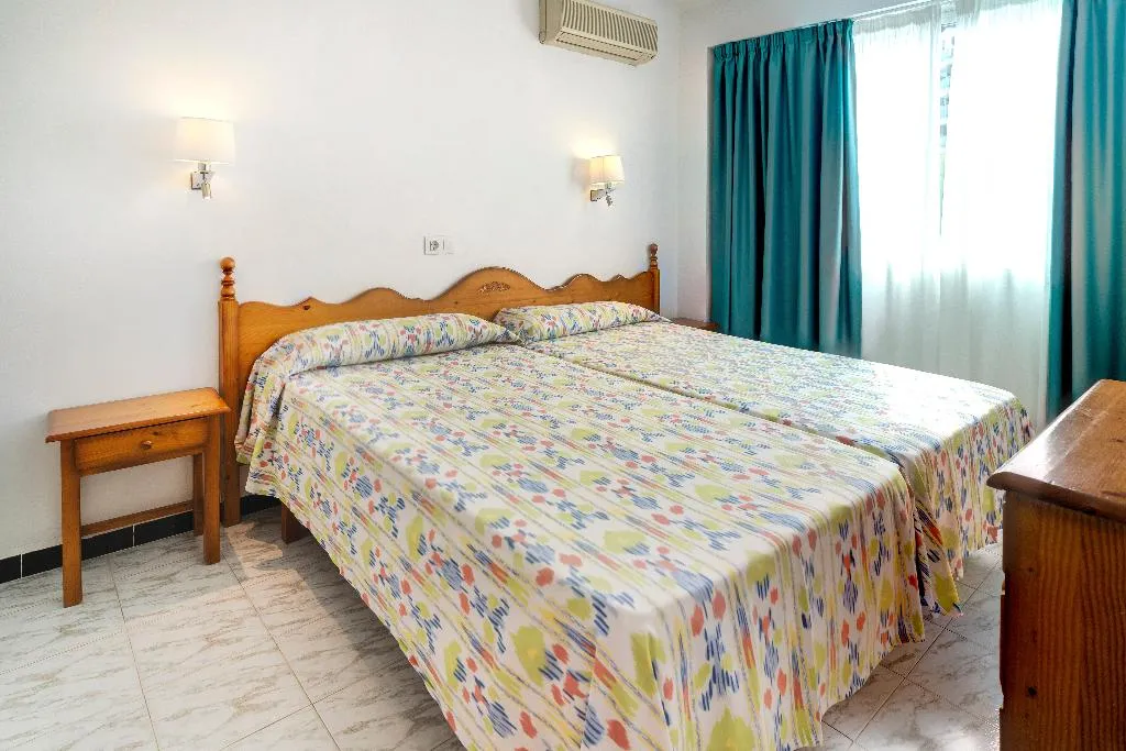 Double or Twin WITH TERRACE Room, Amic Can Pastilla, Majorca