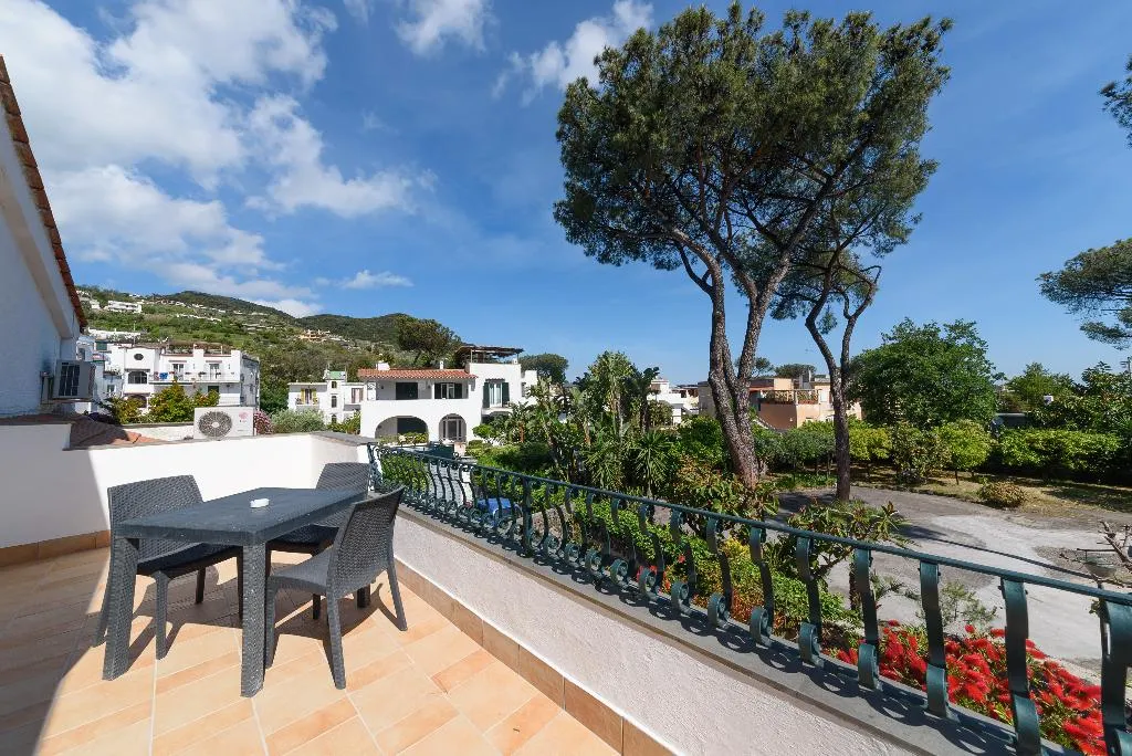 Terrace, Villa Fortuna Holiday Resort, Naples