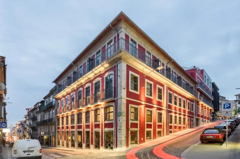 General view, Dorma Almada Porto, Porto
