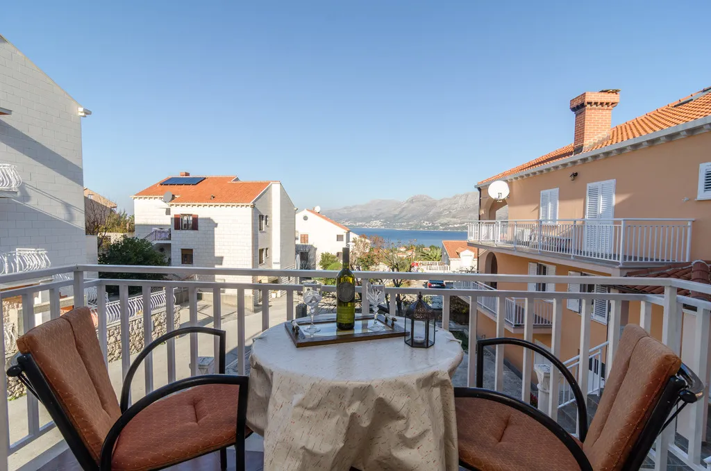 APARTMENT SEA VIEW WITH BALCONY Room, Apartments Senjo, Dubrovnik