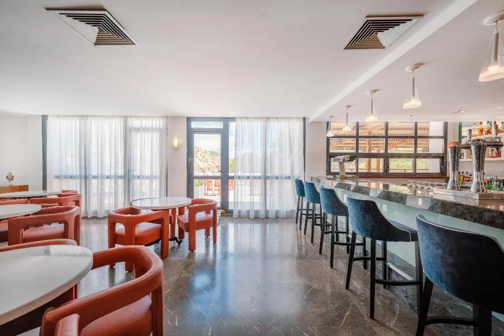 Bar, Palladium Hotel Cala LLonga, Ibiza
