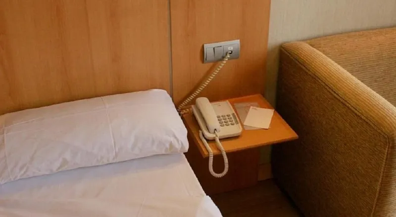 DOUBLE SINGLE USE STANDARD Room, Posadas de España Malaga, Andalucia