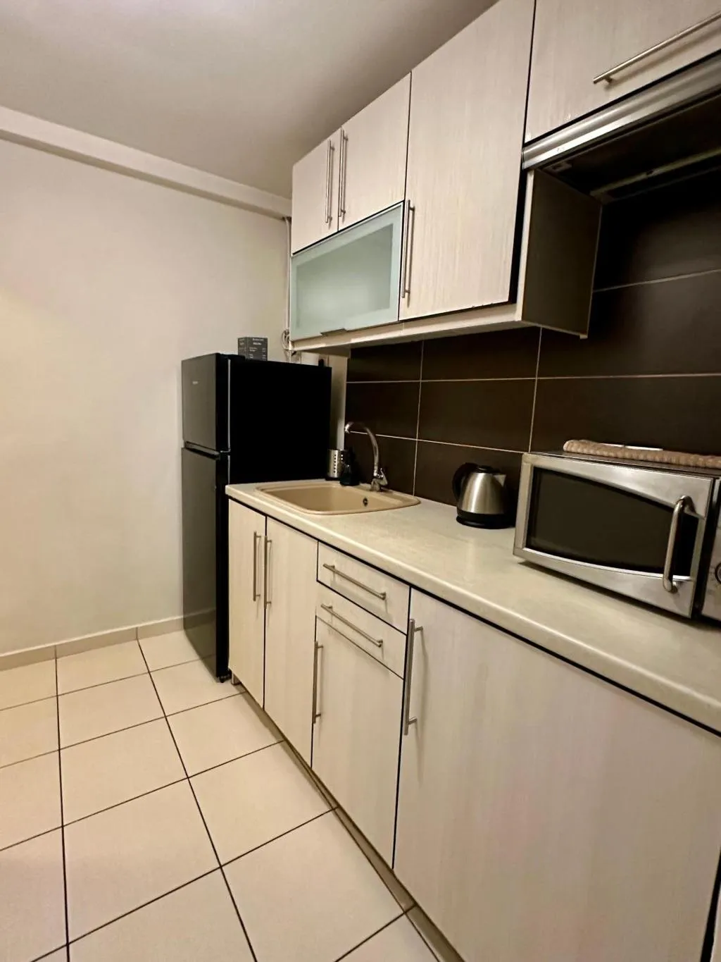 APARTMENT TWO BEDROOMS Room, Mc Queen, Athens