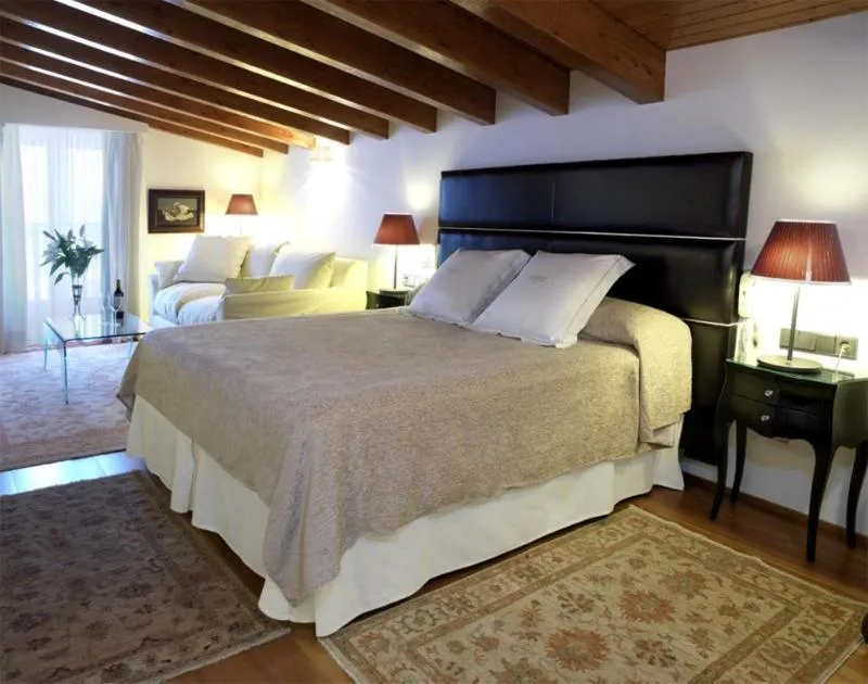 JUNIOR SUITE STANDARD Room, Mirador De Dalt Vila, Ibiza