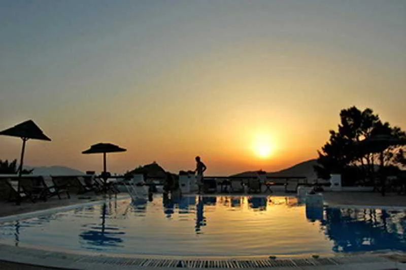 Pool, Skala, Santorini