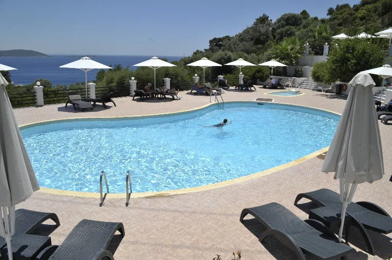 Pool, Naftilos, Samos