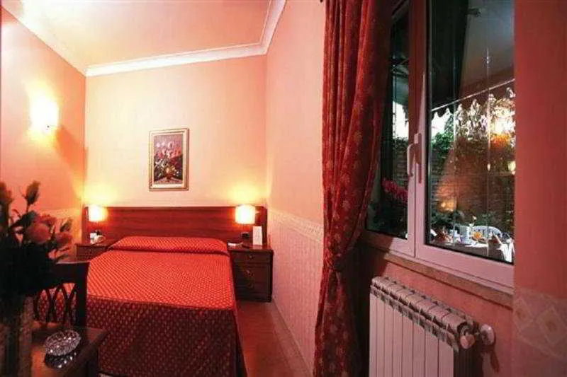 Room, Astoria Garden, Rome