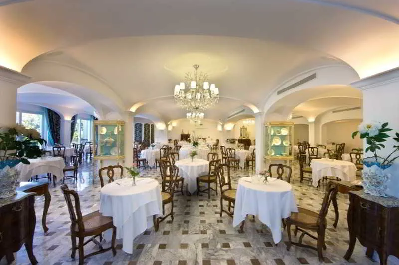 Restaurant, Grand Hotel la Favorita, Naples