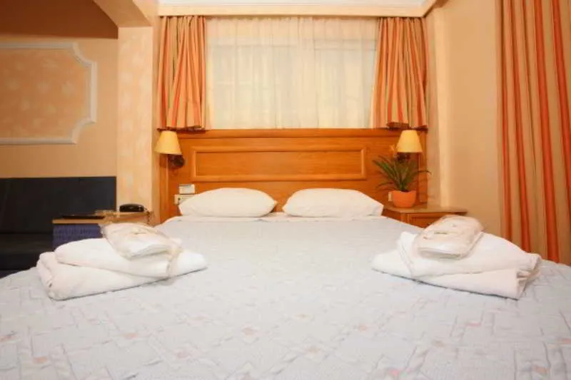 Room, Noufara, Athens