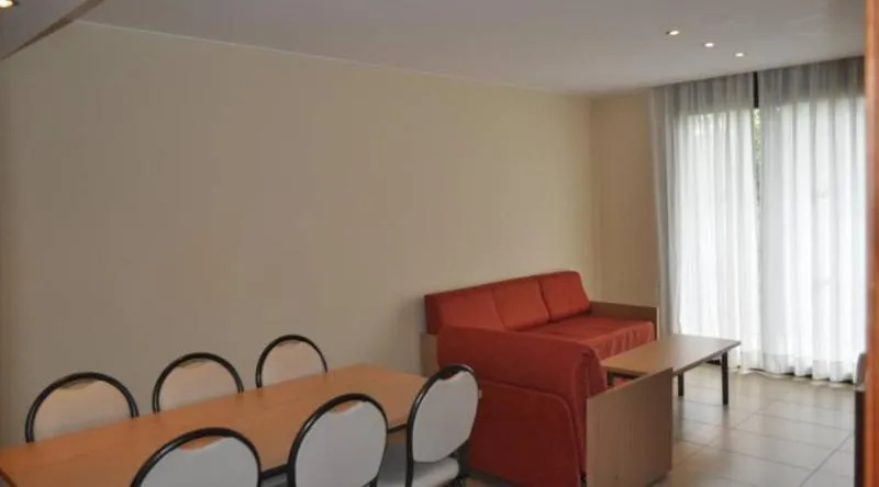 APARTMENT CAPACITY 6 TWO BEDROOMS Room, Trimar, Costa Brava