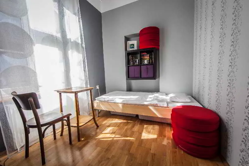 Room, Travellers Inn Hostel, Krakow