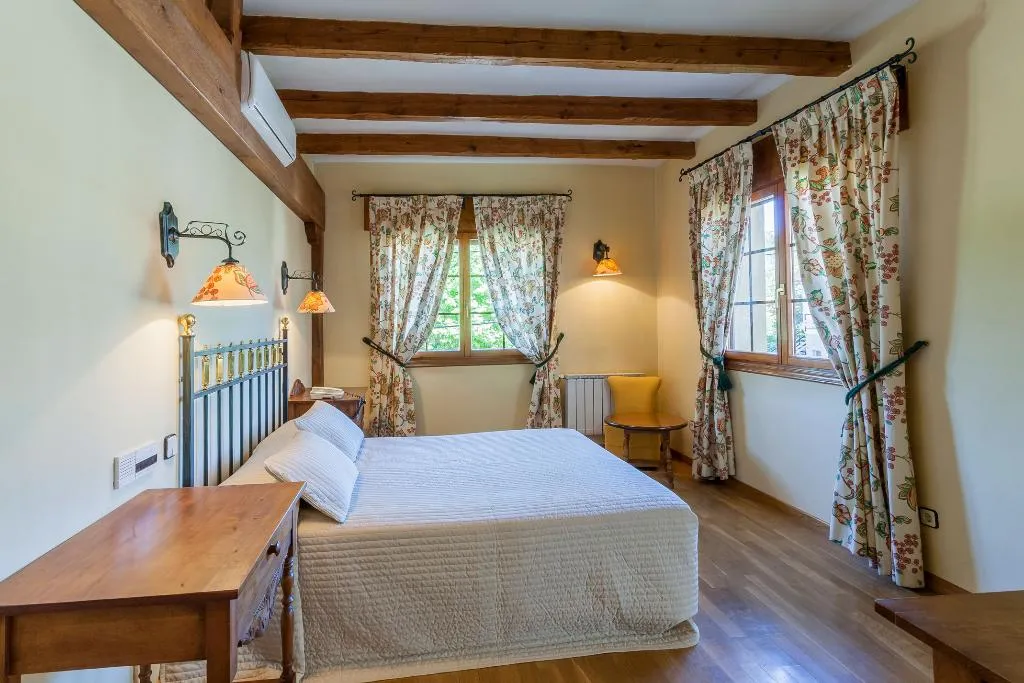 DOUBLE SINGLE USE STANDARD Room, Las Gacelas, Madrid