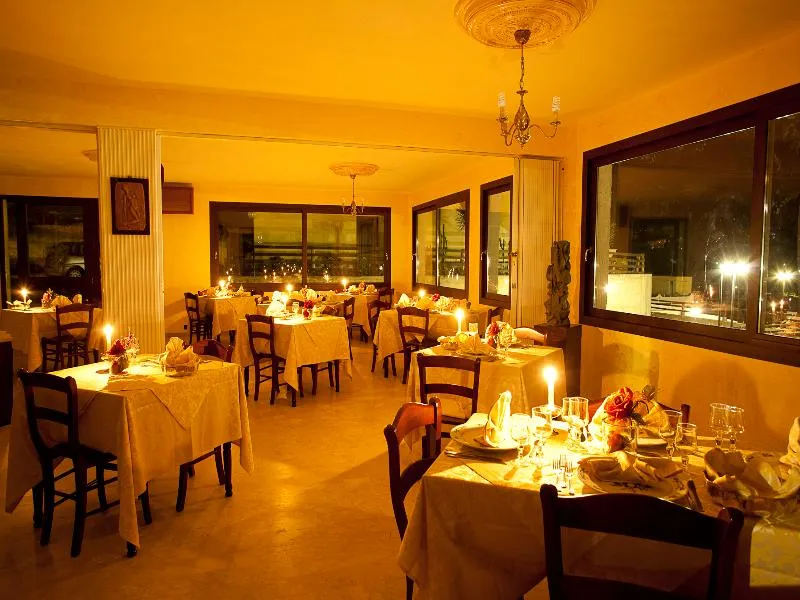 Restaurant, Triscinamare Hotel Residence, Palermo