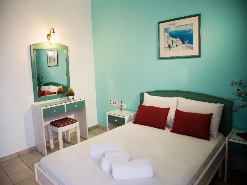 Room, Theoni Apartments, Crete