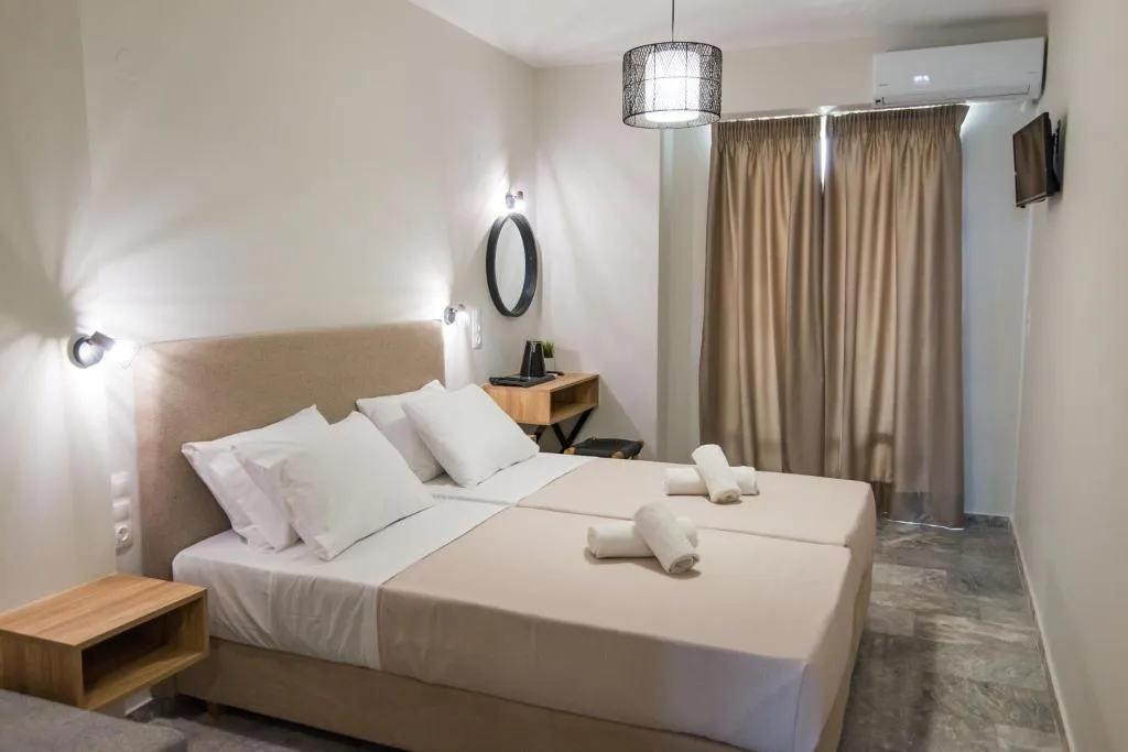 Double or Twin DELUXE TWO BEDS Room, Birais Beach Studios, Crete