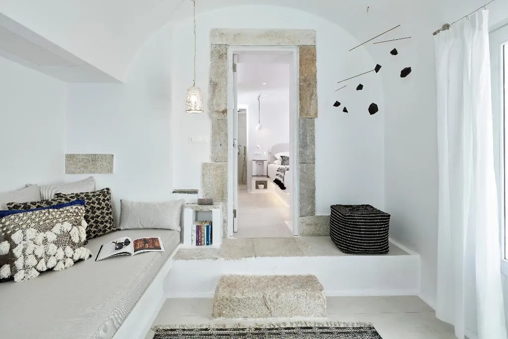 DOUBLE SUPERIOR Room, Cosmopolitan Suites, Santorini