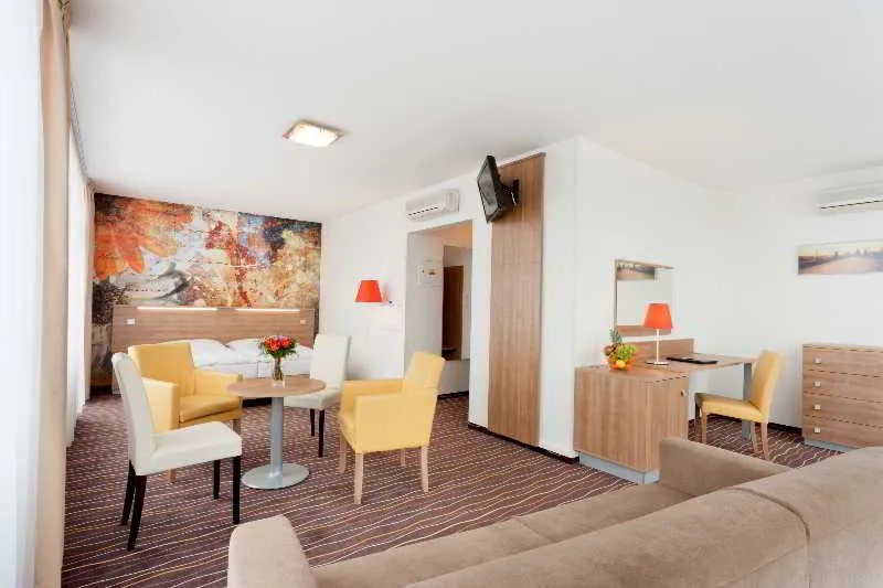 Room, Akcent hotel, Prague