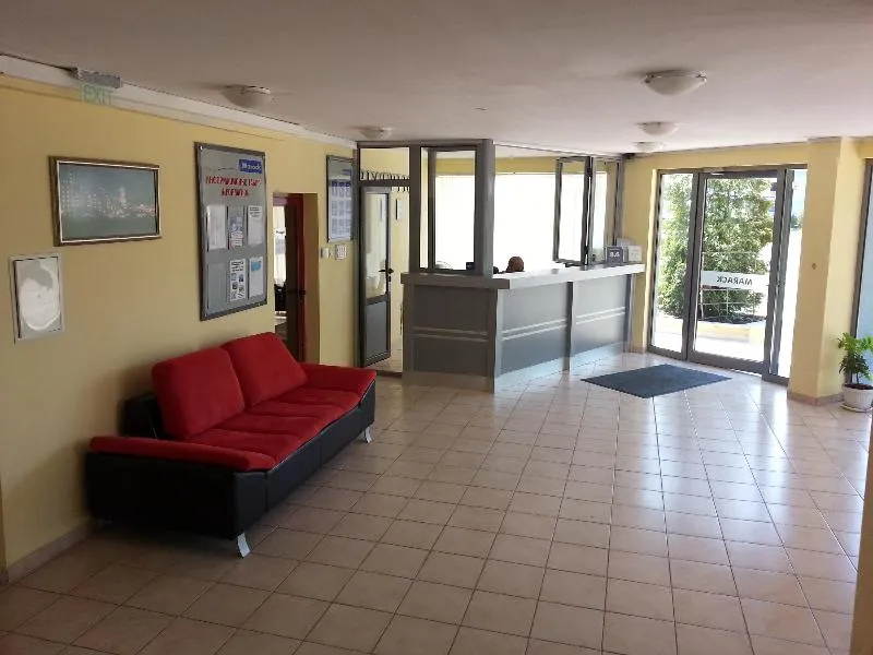 Lobby, Marack, Bourgas